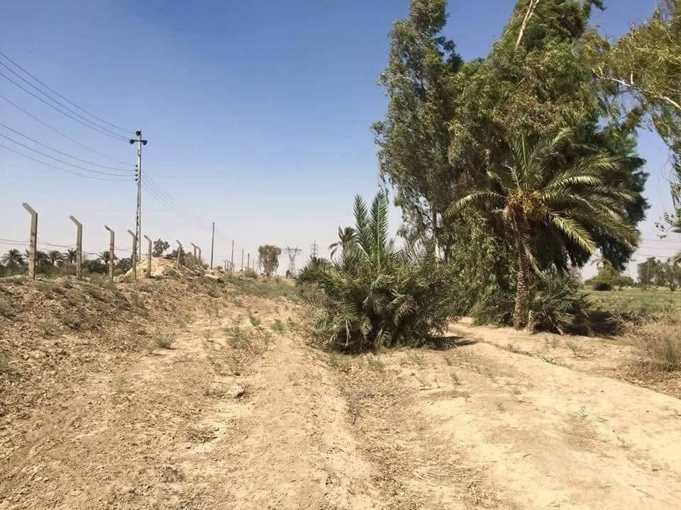 السلام عليكم
للبيع للبيع
مزرعه ملك صرف 
15دونم
ناحيه الوحده 

خلف الخالصه مباشرة 
تقع على المشروع مباشرةً 
موقع متميز 
تتوفر كافه الخدمات منطقه سكنيه ماء اساله كهرباء مدارس مستوصف وغيرها
سعر دونم125الدونم 
يمكن تقسيمها حسب الطلب
لاستفسار:
***********

