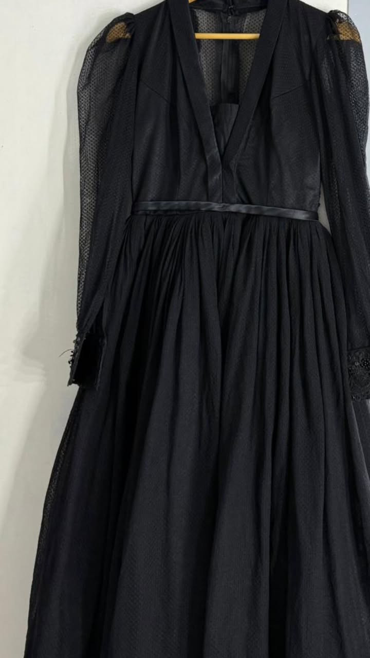 عندي فساتين شلعه الي تريدهن يخبلن والله والي تريد مفرد فد شي يعني خيال كلهم خياط خاص واكو جديد دابيعهم بنص السعر


**إذا كنت صاحب هذا الإعلان وتريد حذفه لأي سبب، رجاءا أرسل رسالة إلى الدعم الفني**