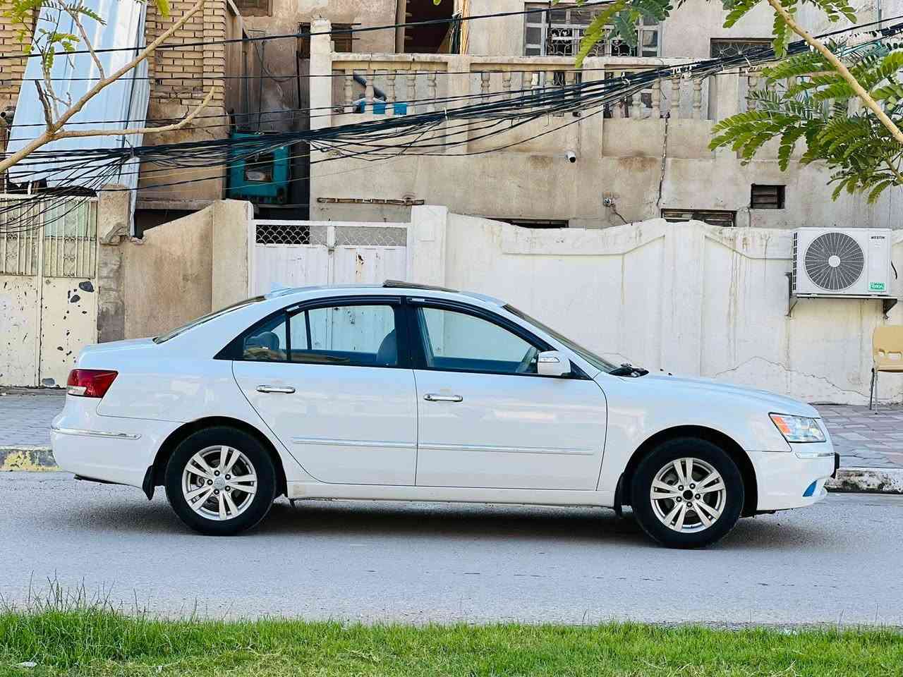 هونداي سوناتا خليجي مديل 2011 فول مواصفات سعر 117وبيه مجال للاستفسار الاتصال *********** خليجي مكفوله من ضربه وتبديل بيه صبغ جاملغ بدون دواخل ولباقي كفاله عامه مواصفات فول داخل بيجي فتحه سقف تحكم ستيرن حساسات خلفيه مري كهربائي داخل صاج يدات نيكل مكينة  4 سلندر دوش مكينه وكير مكفولات حداديه جديدهه تخم تاير جديد تبريد شغال ثلج سنويه لل 28مشروع وطني سياره جديده وجاهزه وأي نقص مابيهه مكان سياره كربلاء
