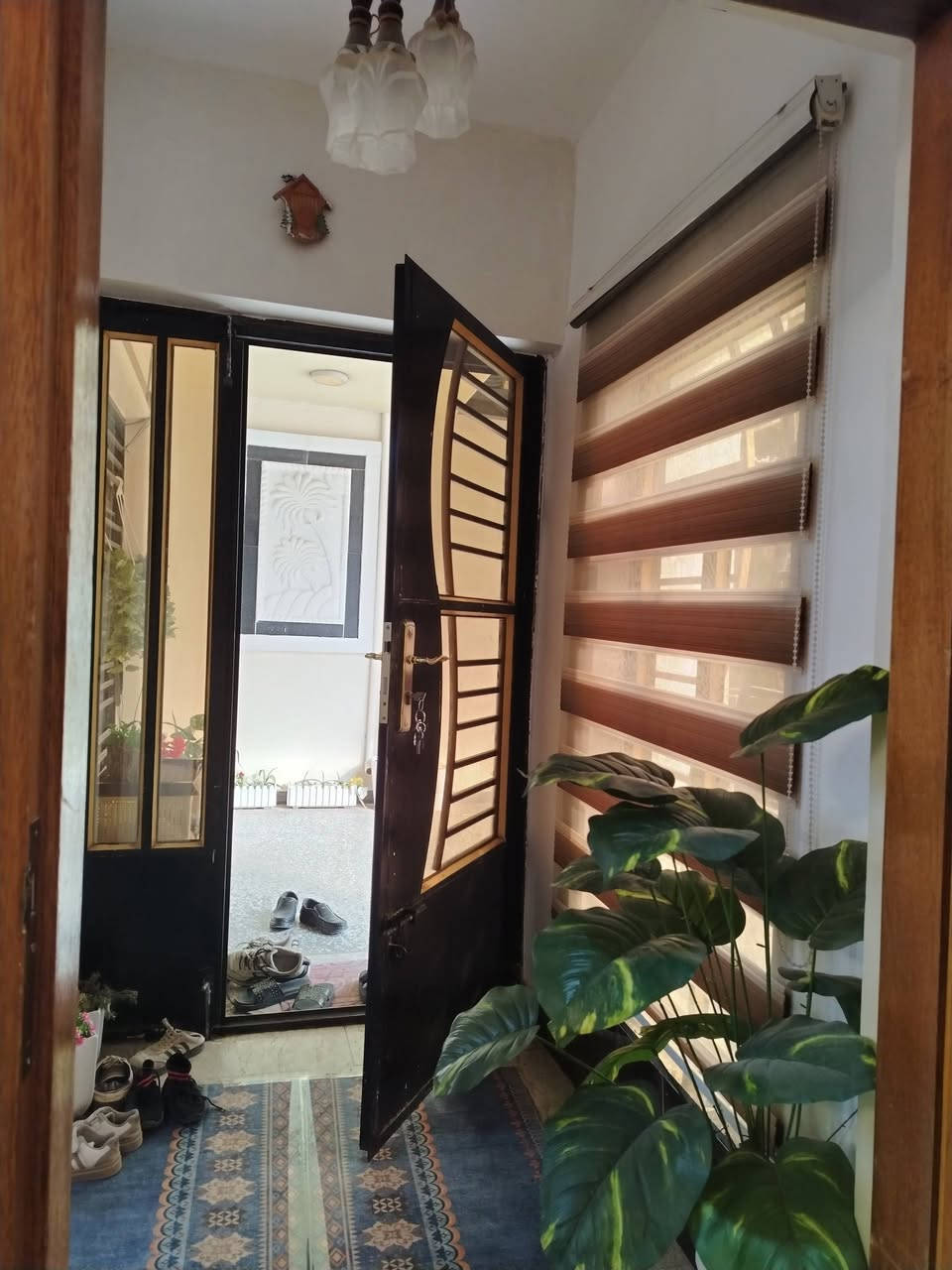 #مكتب_نيوهاوس_للعقار
للبيع ٢٠٠م طابقين حديث منطقة الديوان
........
اعلان رقم ٣١٥
........
للبيع دار ٢٠٠ م طابقين ٤ نوم واجهة ١٠ * ٢٠
مترمم ترميم شامل
٤ غرف نوم
ارضيات مرمر
ديكورات داخليه روعة
منطقة الديوان قرب ثانوية الاصيل
ملاحظة يباع الدار مع السبالت وبعض الأثاث
عند الاتفاق
للاستفسار *********** متوفر واتس اب اتصال
مكتب نيو هاوس للعقار الكائن في
حي الجهاد الديوان مقابل الامانة قرب كوفي ركن الديوان
