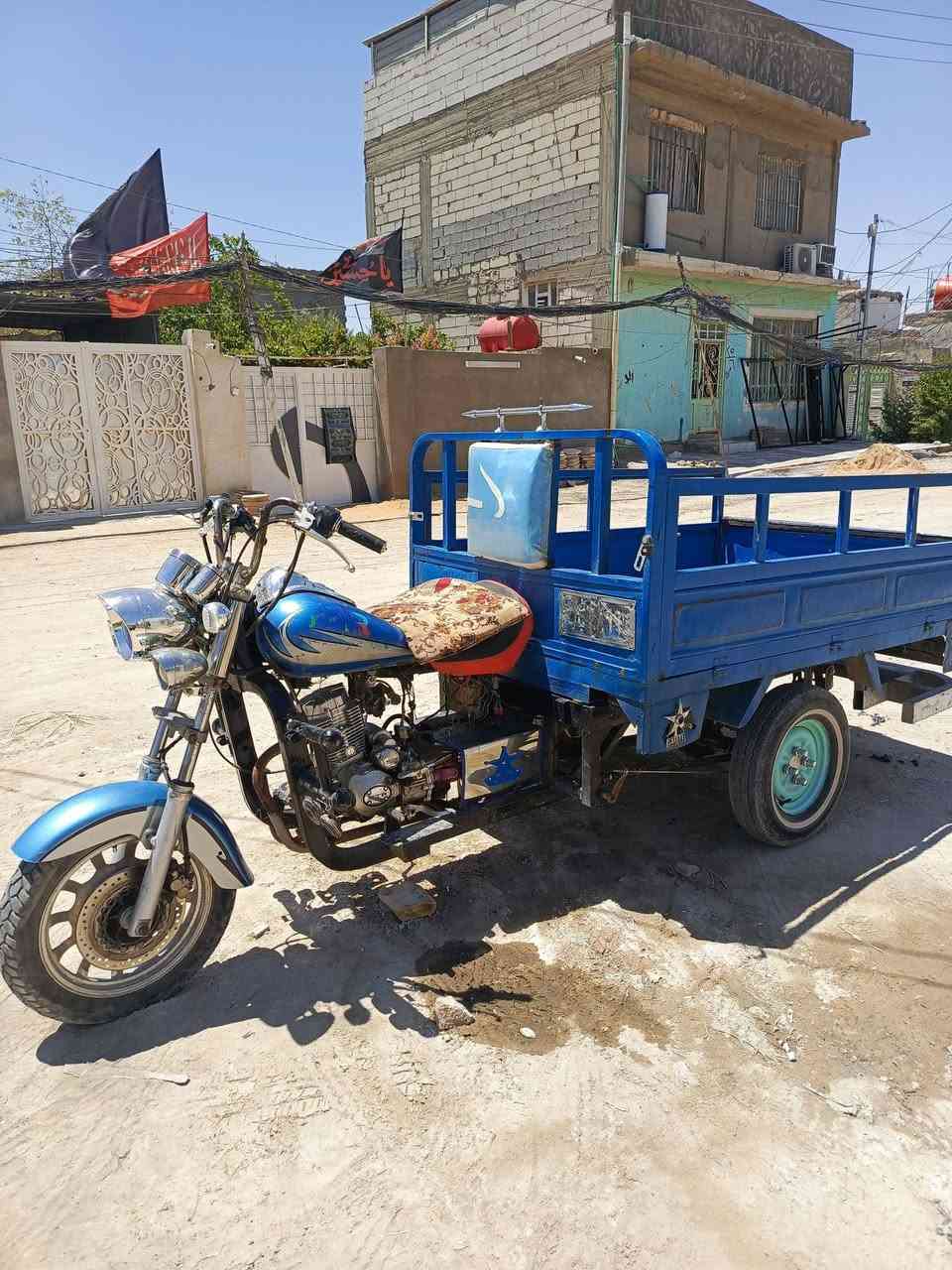 السلام عليكم ستوته للبيع موديل 2007 للستوته نظيفه رقم اسود السعر مليون و650 وبيها مجال المكان النجف الاتصال واتساب***********
