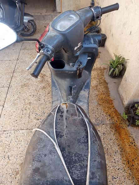 السلام عليكم اخواتي درجه بزون حديث مكينه شرط صوتها ناعم وشرط صوت اكسن مابي شاصي شرط ماملحوم تايرات جدد غرضها كلها اصلي وضع شركة دبل سويج. مال شركة بس الدرجه تخربط السعر 150بي مجال قليل شراي اتصل ***********
