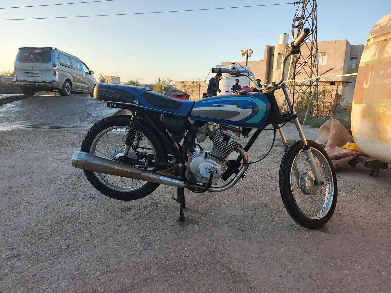 سلام عليكم ورحمه الله
دراجه ايراني للبيع
كامله موكمله 
جاملقات ورا وكدام موجودات 
سله موجوده 
بسعر 300وبيه مجال حك الجيه
الناصريه قضاء الاصلاح


**إذا كنت صاحب هذا الإعلان وتريد حذفه لأي سبب، رجاءا أرسل رسالة إلى الدعم الفني**