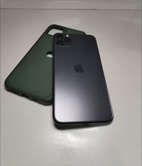 للبيع 11 برو ماكس ذاكره 256 بطاريه 86  مرفوعه 93 فقط جهاز بلادي ونضيف ...