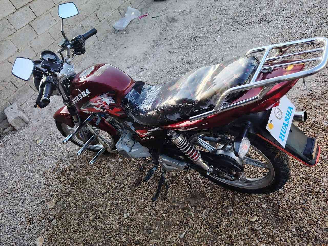 السلام عليكم
دراجه هيوشه موديل 23 مكمركه  للبيع دراجه نضافه مفوله تشغيل عن بعد بصمات 2 كهربائيات كلها شغاله دراجه ماتخلي عليها لو ربع السعر 850 وبيها  للاستفسار خاص او اتصال
***********
