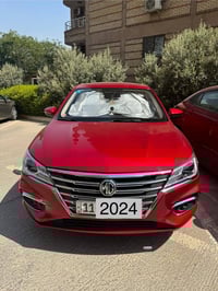 MG5  2024 مواصفات comfort  ماشية 5 الاف و شوية  بعدها بالضمان  رقم انك...