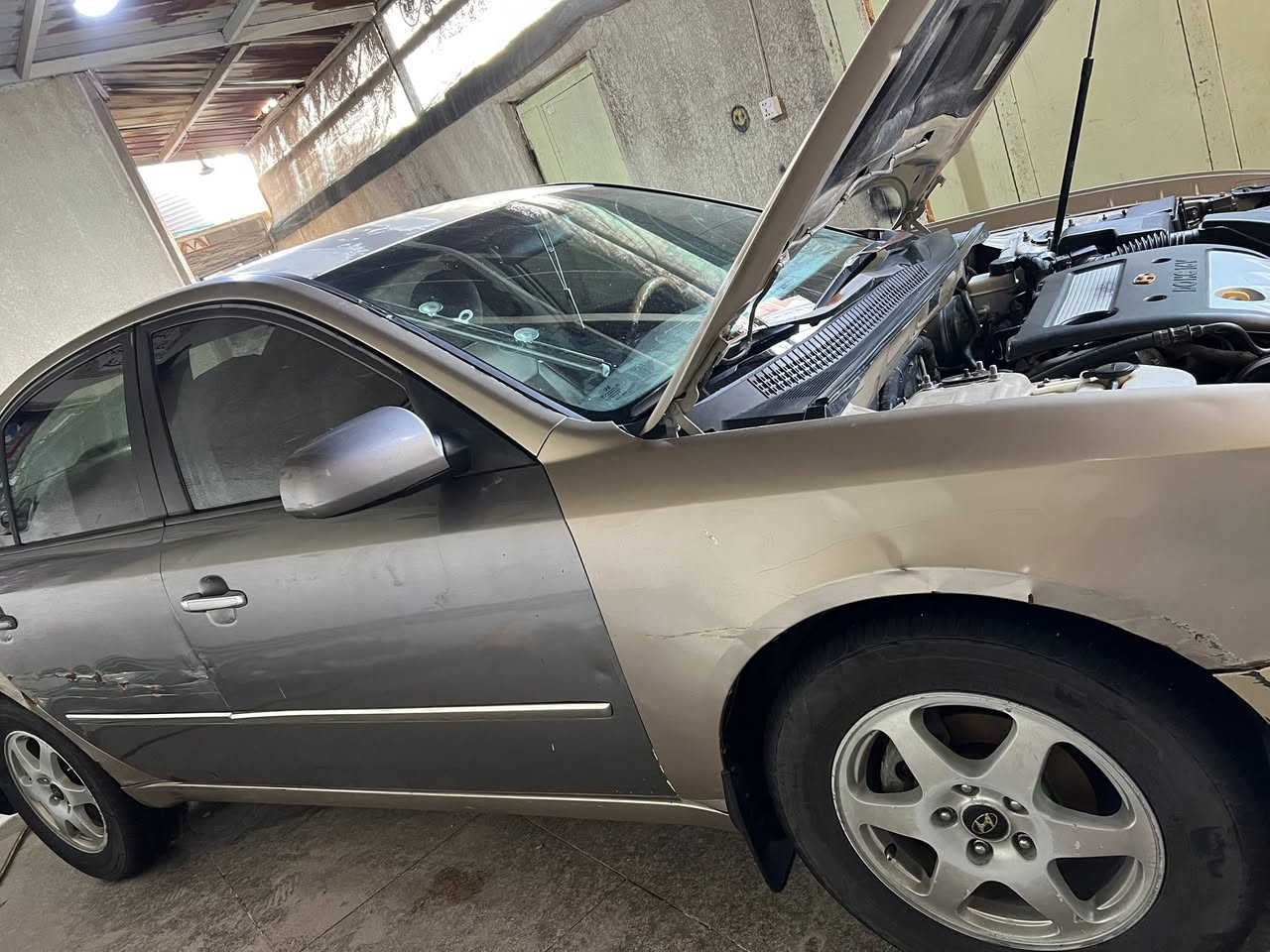 سلام عليكم سوناتا للبيع
مديل 2008

مكينة  2.4

كير ومكينة شادهن جدد

حدادة  امامي خلفي جديدة 

تخم تاير  جديد 

منضومة تبريد  جديدة 

4 بيبان جدد 

تحويل ثاني يوم 

(البدي شوف العين ما بي شي مكفول)

العنوان بصرة شط العرب الفيحاء 

الهاتف  ***********

السعر 75 ورقة
