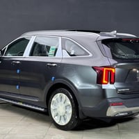 كيا سورنتو  • خليجي – موديل 2024 🚘 🚘  ماشية 9000   – مرقم بغداد - رقم ...