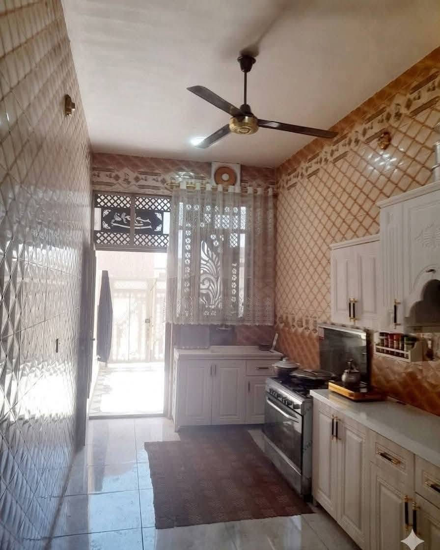 🏡 بيت للبيع متوازي 

📍 العنوان: الفلوجة – حي الشهداء (الامين) قرب اسواق الافندي 

📐 المساحة: 156 متر مربع
📏 الأبعاد:

- الواجهة: 6.25 متر
- العمق (النازل): 25 متر
 رقم العقار 19351

🛣️ الشارع: 10 متر
💡 تتوفر جميع الخدمات (ماء، كهرباء، وغيرها)

💰 السعر: 82 مليون (قابل للتفاوض)

📞 للاستفسار والتواصل: ***********

فرصة جيدة للسكن أو الاستثمار ✨
