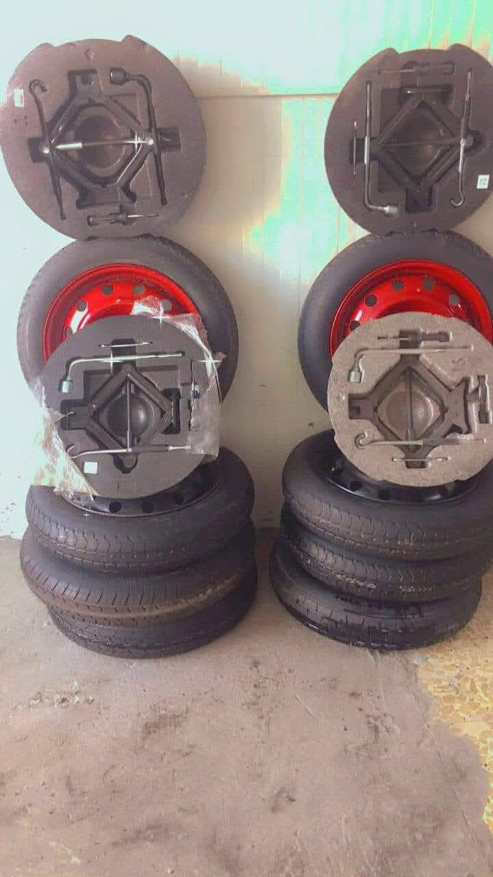 السلام عليكم
رمضان كريم عليكم 🌙🥰🌒
يوجد لدينا سبير طوارء + فلينة
للبيع اسبير طوارئ +فلينة   🛞🛞🚘🚘  جوكر جميع السيارات الحديثه
اللنترا    فورتي    سوناتا    توسان  كية  سيلتوس    كونا   اوبتما
الكوري
سبير طوارء +فلينة السعر 35
📞للاتصال بالرقم ***********
للإستفسار يوجد واتساب
