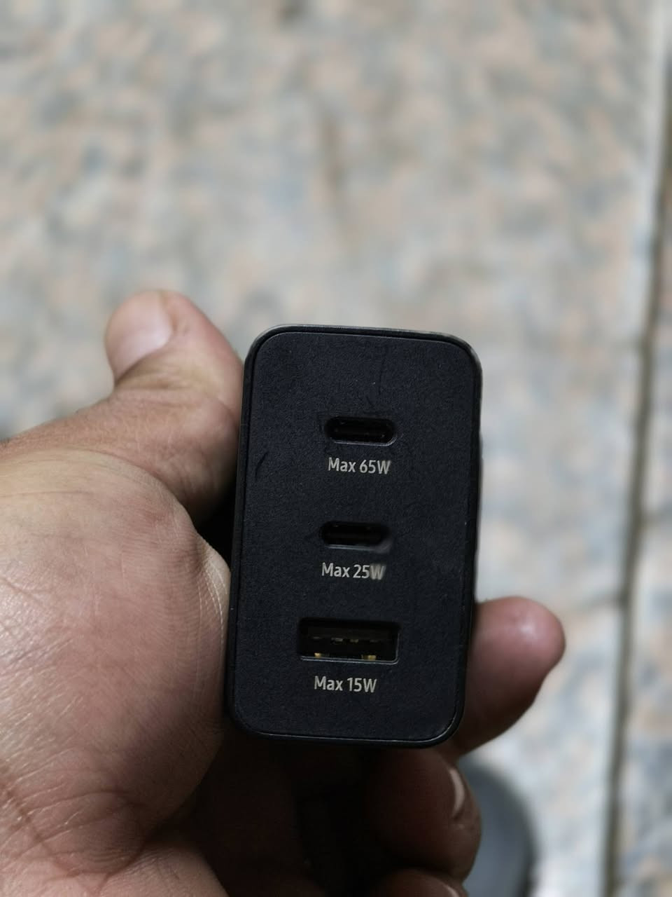 راس شاحنه سامسونج اصلي 
٦٥و٢٥و١٥  واط 
سعر قفل ٢٥
توصيل موجود 
واتساب
***********
