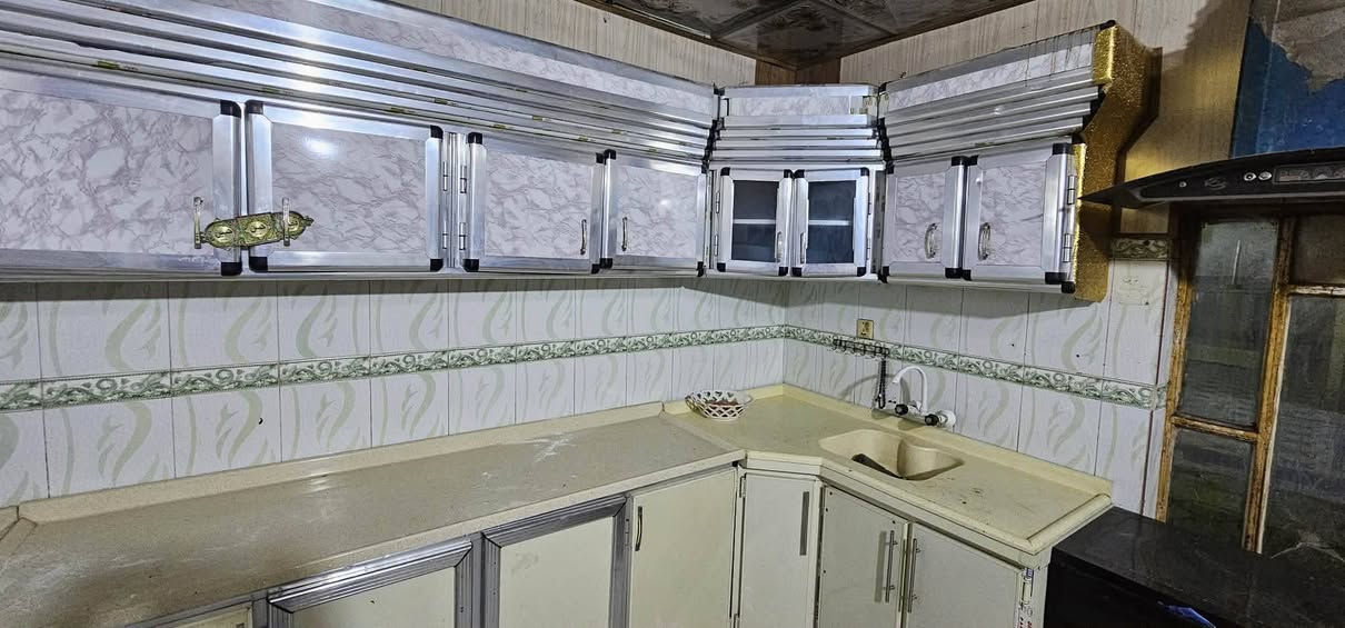 كاونتر للبيع نضيف كلش الشراي يتصل المكان كربلاء للستفسار هذا رقمي للتواصل مع ***********
