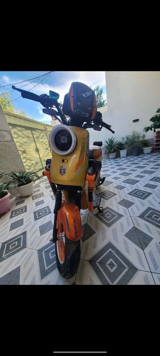 السلام عليكم للبيع بيسكل شحن  X900 تشغيل بصمه بي سماعات بلوتوث سعره 500 الف ***********
