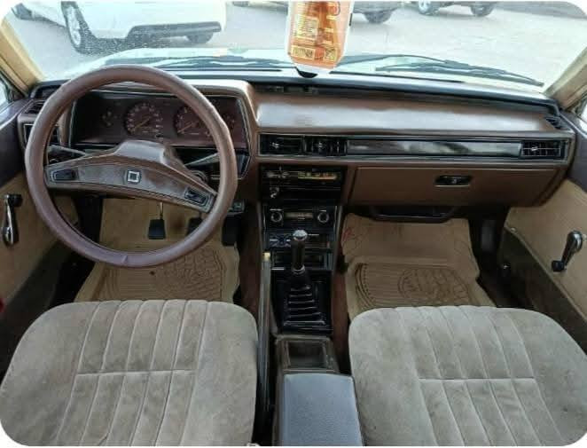 للبيع
مستيبوشي كالنت موديل 1982 رقم نينوئ انكليزي شرط الوكالة والتحويل كير عادي خمس نمر محرك وكير شرط لا نفخ ولا صرف تبريد تدفئة صبغ عام للجمالية بدون ضرر قفل مركزي حتئ الصندوق سنتر لوك طخم تايرات جديد سيارة جاهزة وضع شركة (السعر49$)وبيها مجال 
الاتصال‏
***********  محمود سيد نظير الحيالي
*********** سيد احمد النعيمي
