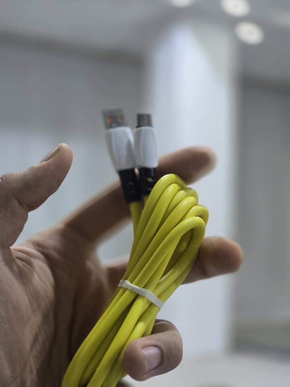 سڵاوتان لێبێت بەڕێزان ئەم چەند کێبڵەمان هەیە بە جوملە عەدەد
یەک مەتر و نیو شەریکەی pineng ٥٥٠دینار
دوو مەتر نەفسی شەریکە بە ٦٥٠دینار
یەک مەتر ٢٥w حەقیقی بۆ هەموو موبایلە بەرزەکان ئەبێت ئایفۆنیش
دوو مەتر کێبلی ئەستور گالاکسی تایبسی ئایفۆن ٨٥٠ دینار


**إذا كنت صاحب هذا الإعلان وتريد حذفه لأي سبب، رجاءا أرسل رسالة إلى الدعم الفني**