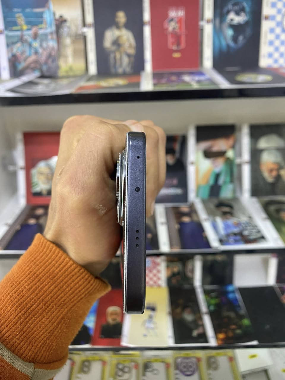 هونر 400 ذاكره ٥١٢ بطاريه 5000 جهاز نظيف مابي اي شخط للاستفسار الاتصال على***********
