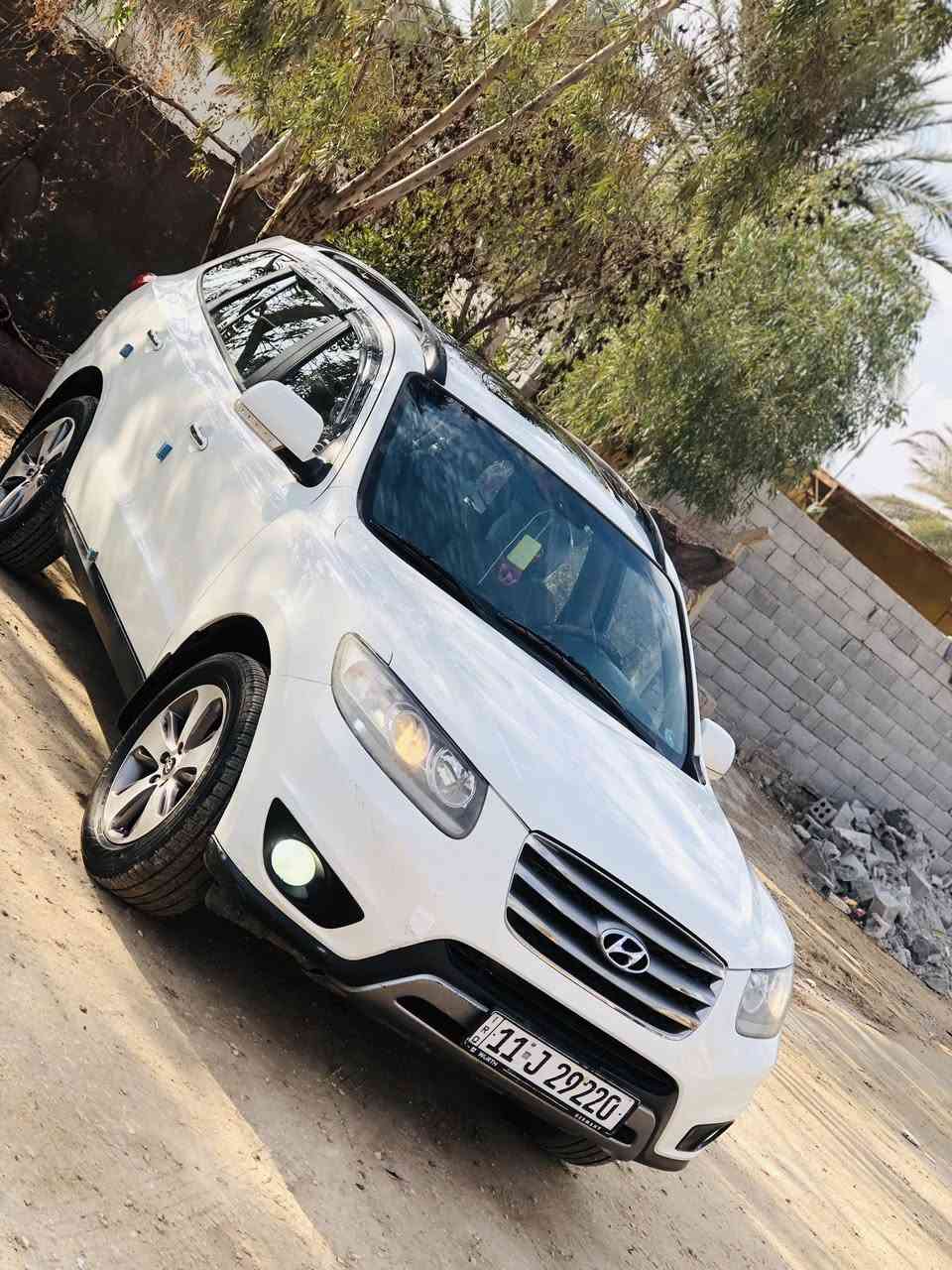 ‏سلام عليكم سنتافي 2012 خليجي فول مواصفات للخير1على1
بيها فقط صبغ اثر اشخوط ومصبوغ الصبغ بل منشور 

المحرك V6 مفتوح فقط كيس فقط 

رقم بغداد انكليزي السنويه 2030 

صدر امامي خلفي جديد تخم تاير جديد 

سبير جديد 

المواصفات 

فتحه

بصمه 

تحكمات ستيرن 

اشاير بل مري 

مري شفط 

فور ويل 

سبعه 7راكب  كشن كهربائ

حساسات 

شاشه كبير 

شاحنة بصمه 

تبريد ٣قطع 

تبريد ثلج🥶🥶 

كهربائيات كله شغاله 

‏السعر 162 وبيها مجال.حك الجيه 

المكان كربلاء الحسنيه 

الهاتف *********** ￼
