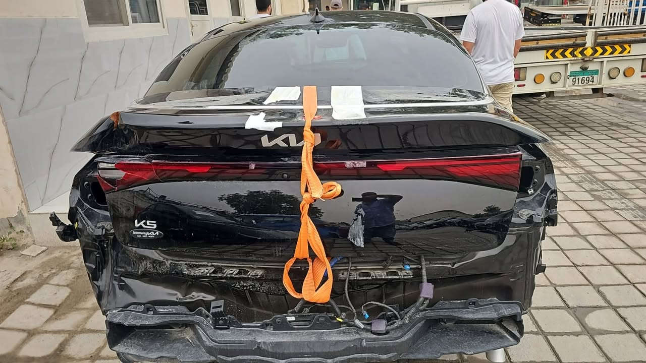 كيا كي فايف موديل 2025
جاهز للشحن
واصل للبصره مصلح وجاهز بسعر ب150 قفل 🔐

شـــــــــــــــــــركة مـــايباخ 
بأدارة علي عباس الخُزاعي 
وجهتك الأولى لأستيراد وتصدير السيارات
الديوانية . حي الجزائر . شارع البستان
📞 ***********
📞 ***********
