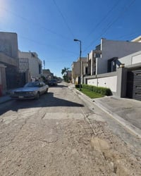 زيونة محلة ٧١٨ • ١٠٠م • ٤ غرف نوم