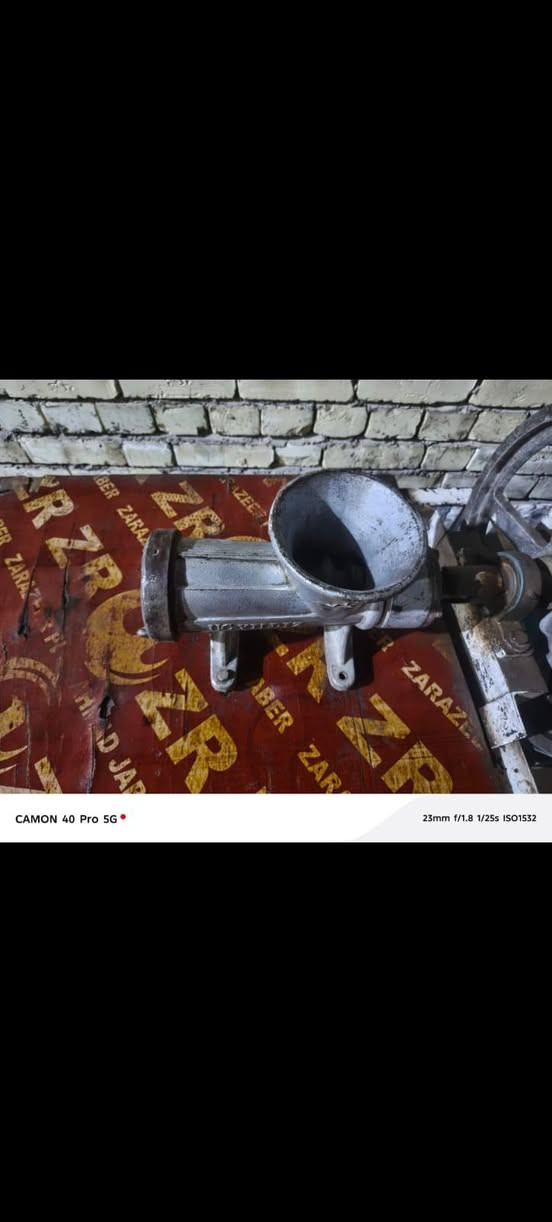 يا الله غراض لبيع مال مطاعم مثرامه مال فلافل ومثرامه بتيته  عنواني سبع قصور شارع ابو علي ***********
