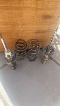 من رخصت الادمن اخوان عندي هاي الاغراض مال اوبترا /دبلات خلفيه وحلويات/...