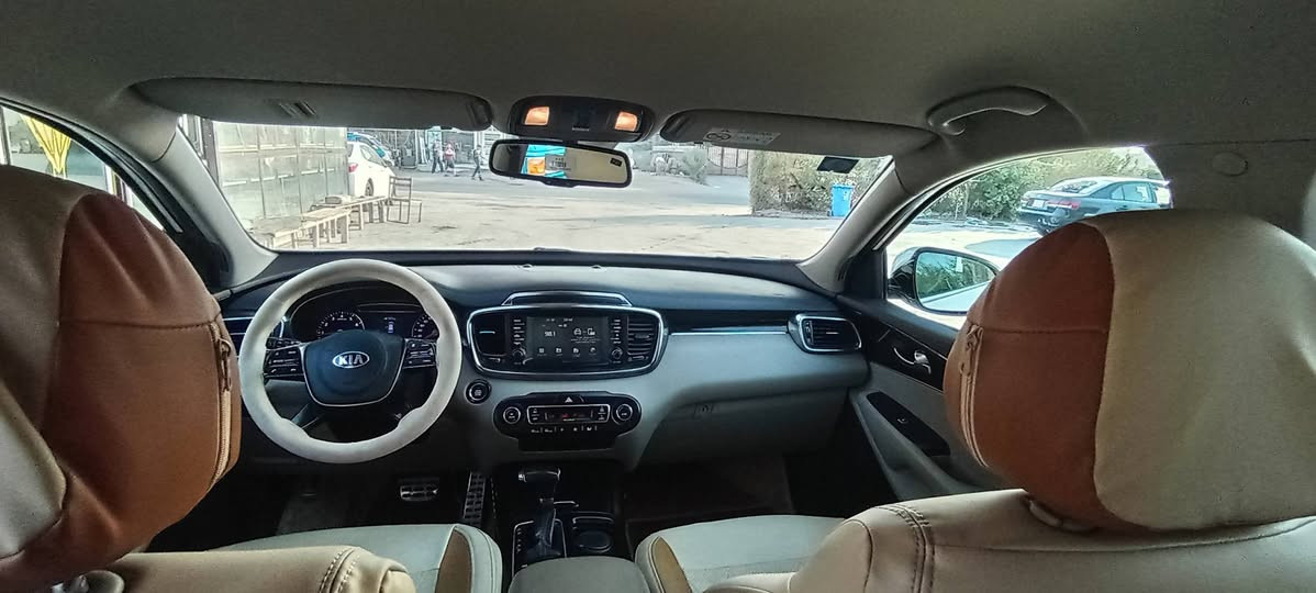 السلام عليكم سورنتو خليجي موديل 2019
موصفاتهة 
بصمة 
جنطة كهرباء 
بردات خلفية 
سبعة راكب 
كشنات جلد و كهرباء 
ثلاث قطع تبريد 
حساس امامي وخلفي 
تحكم ستيرن جهتين 
انارة ترحيب داخلية وخارجية 
بصمة ابواب 
محرك 6  سلندر بلادي كفالة من فتح وضع شركة 
كير على وضع شركة كفالة من فتح 

السيارة كفالة عامة من صبغ والبارد و الفتح و تبديل 
رقم السيارة بابل  الدولي با اسمي  سيارة على ايدي 

***********.مكان السياره بابل
***********
