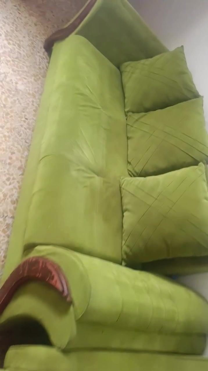 تخم للبيع 3قنفات  سكمليات 2  بس سعره 300الف حلو نظافته وبيه مجال  العنوان بغداد صليخ


**إذا كنت صاحب هذا الإعلان وتريد حذفه لأي سبب، رجاءا أرسل رسالة إلى الدعم الفني**