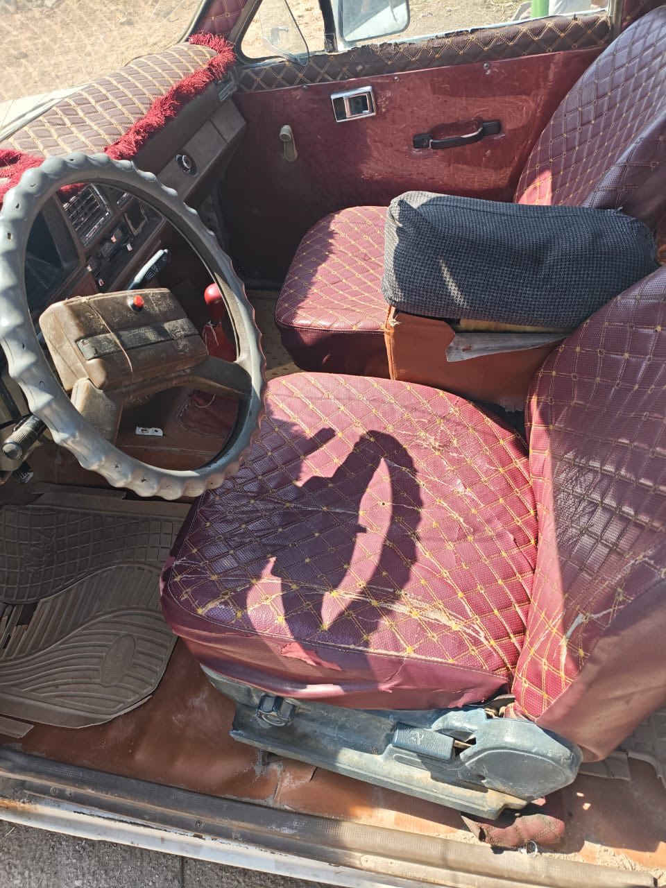 للبيع بيكم دبل 1988
رقم انبار مصبوغه جماليه فقط 
محرك مكفول كير اكسل سياره جاهزه تخم 
العنوان الانبار عامريه الفلوجه 
تحويل 
السعر 42 وبيها مجال بصيط 
***********
