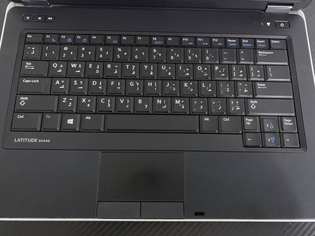 لابتوب (Dell latitude 6440) للبيع
‏مناسب للدراسة والبحوث والمونتاج والالعاب ولاي شي تحتاجه 
‏معالج / Core i7 4600M
‏كرت الشاشة / AMD RADEON 8600 2GB
‏الرام / 8GB  
‏الهارد / 256GB SSD ( سريع) 
‏حجم الشاشة / 14 INCH SCREEN 
‏
‏بطاريته جديده اطول هواي ✨🩵
‏
‏ملحقاته كاملة ( شاحنة،  ماوس،  ماوس باد،  وحقيب) 
‏
‏سعره يخبل بـ 230 الف ، وانطيك ضمان 10 ايام اذا بيه اي خلل
‏يتوفر توصيل لاي محافظة مجاني 
‏متواجد ماسنجر
‏واتساب / ***********
‏
