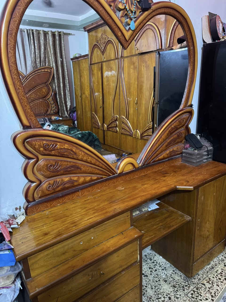 غرفه نوم البيع كبيره وقويه اي كسر مابيها عوزها بس يدات مكان بغداد


**إذا كنت صاحب هذا الإعلان وتريد حذفه لأي سبب، رجاءا أرسل رسالة إلى الدعم الفني**