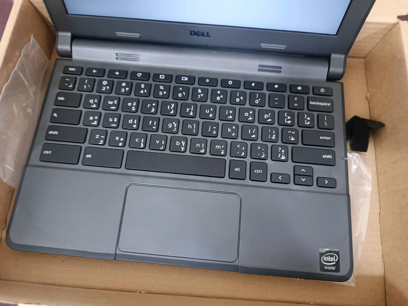 حاسبه DELL للبيع نضيفه استعمال قليل كلش مع شاحنه سعر الحاسبه 50الف قفل