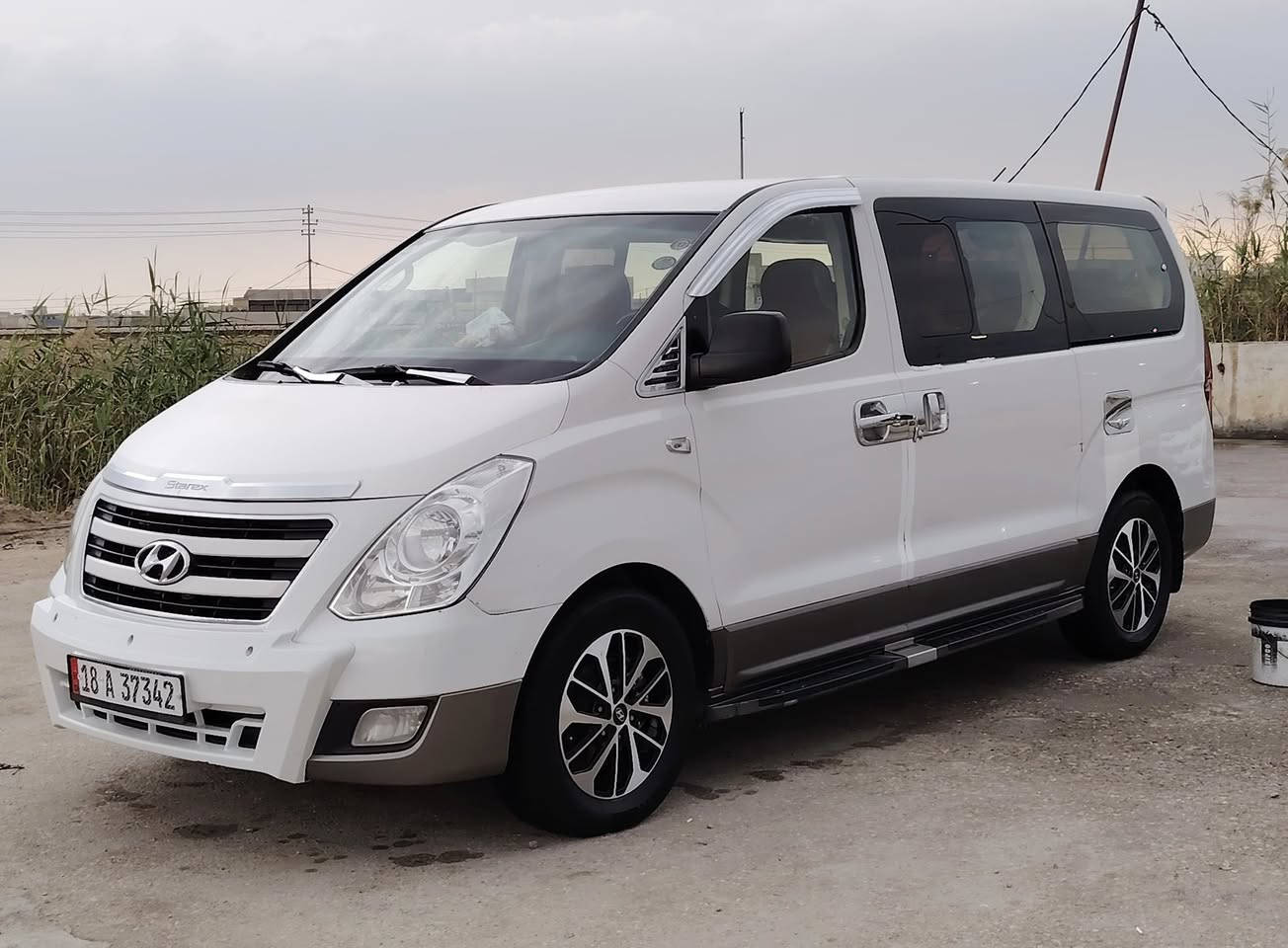 السلام عليكم 
سيارة ستاركس 2017 مفتوح محور مسكر 
مكينه سبعه اوتماتيك 
كفاله عامه فقط بارد قليل بالجاملغ الأيسر الخلفي 
رقمه بابل انكليزي باسمي شخصيا 
السعر 215 بيه مجال قليل 
مكاني ناصريه مركز 
للاتصال ***********
