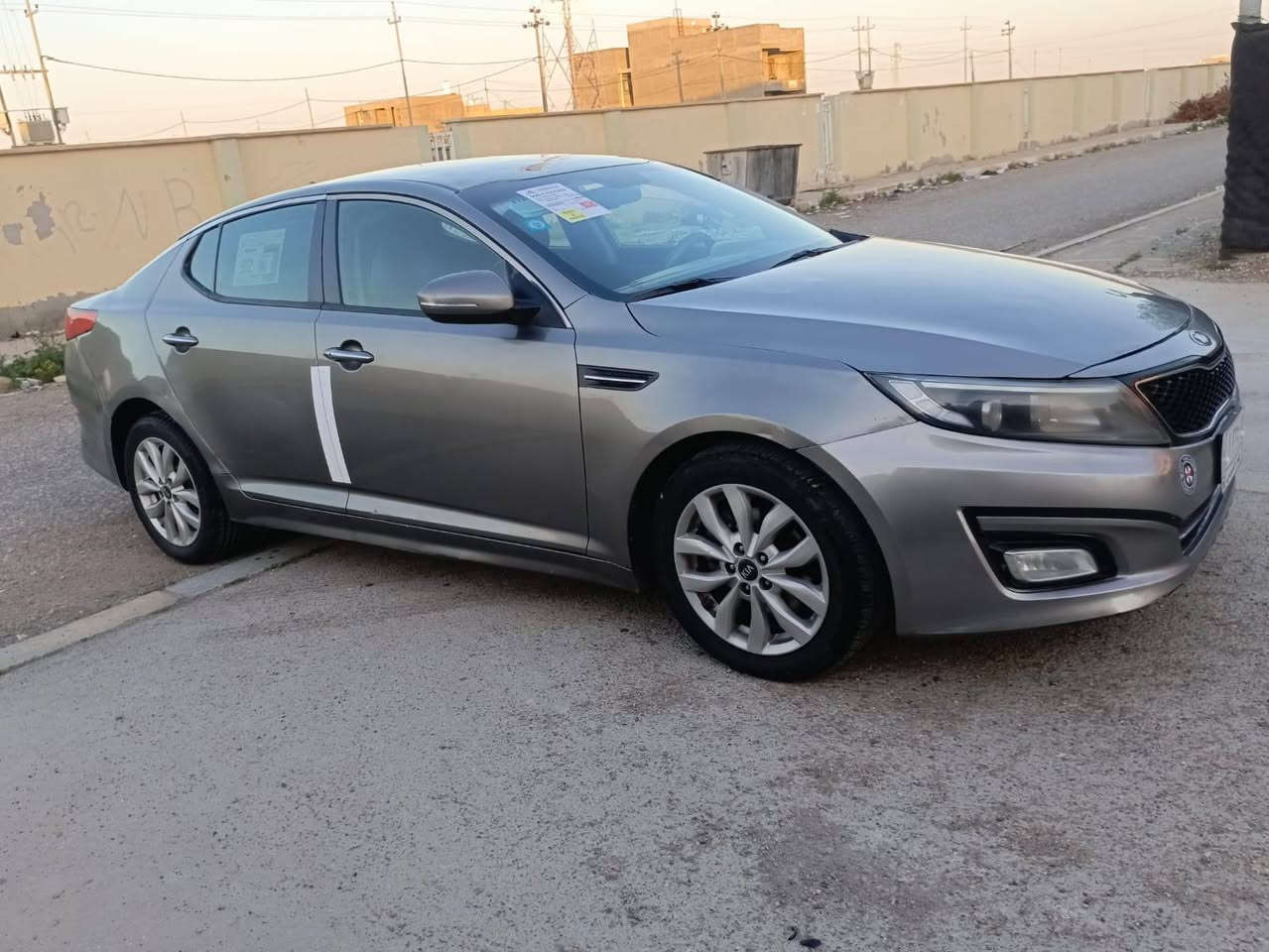 السلام عليكم كيا اوبتيما موديل 2015وارد امريكي ضررها جاملغ خلفي بدون دواخل وتبديل قبق الجنطه بدون دواخل وباقي السياره مكفوله  وجاهزه من تخم تاير من حداديه امامي خلفي مكينه وكير مكفولات السياره فول  مواصفات عدا الفتحه رقمها واسط بأسمي مشروع وطني سنويه جديده مكان السياره بواسط سعر 97 رقم التليفون ***********
