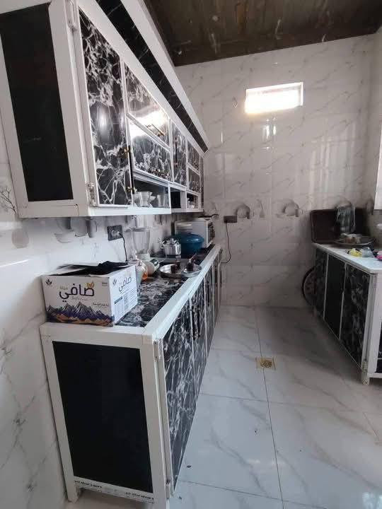 بيت للبيع موصل حي الانتصار قريب على شارع 60 ملك صرف سند طابو الزهور مساحته 110متر فول مواصفات بناء حديث سند 2025 شرط التحويل السعر 65وبي مجال الاتصال والاستفسار على هذا الرقم
*********** وتساب
