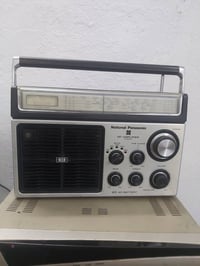 جهاز راديو نوع ناشونال باسونك شغال السعر ٤٥ مع التوصيل رقم الهاتف ٠٧٧١...