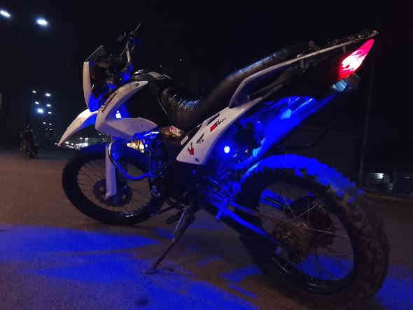 قفاز للبيع او مراوس شعندك نزل سعر مليون و400 بيها مجال مكاني بغداد جديده رقمي *********** الدراجة مكينة مكفولة عام اوراق كاملة والدراجة مزوده نايتروجين يعني طيران وبنفس الوكت تكدر تشتغل بيها دلفري
