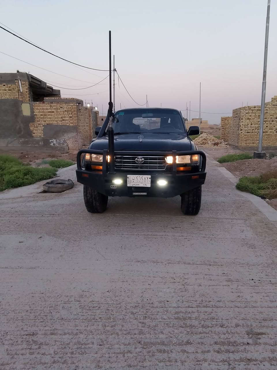لاندكروز 96.  رقم بغداد بسمي. سنويه 28.  محرك نوزل. لاتنقيص ولا تبخير. كير اوتو.  منضومة تبريد جديده   راديتر جديد. سلف باتري دبلات لويات.  كله جديد. تخم تاير.   السعر 75.   ***********
