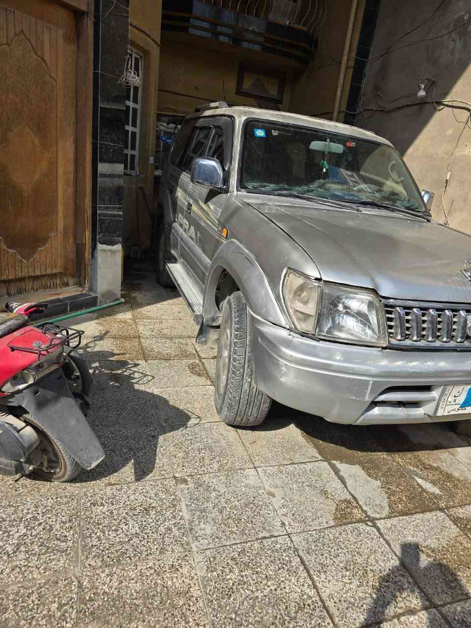 سلام عليكم برادو موديل ٩٩ بغداد محرك جديد رمبه٦ سلندر  كير نظيف تخم تاير فريز جديد نقص كمبر يسر،، كهربائيات كامله،، السعر ٧٥ ترهم مراوس،، ***********،،
