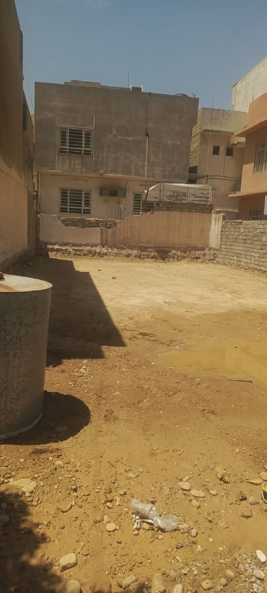 عروض مكتب اساور للعقارات 
أرض للبيع في حي البلديات
موقع مميز جدا قريب من سايدين الجامعه
شروق تام
223 متر واجهه 11
شارع تبليط 12 متر
سند طابو الزهور
شرط التحويل
لمعرفه السعر اكتب تم ليصلك على الخاص
للاستفسار زياره المكتب سايدين البحرين مقابل مطعم احمد الحاج صلاح
***********
***********
