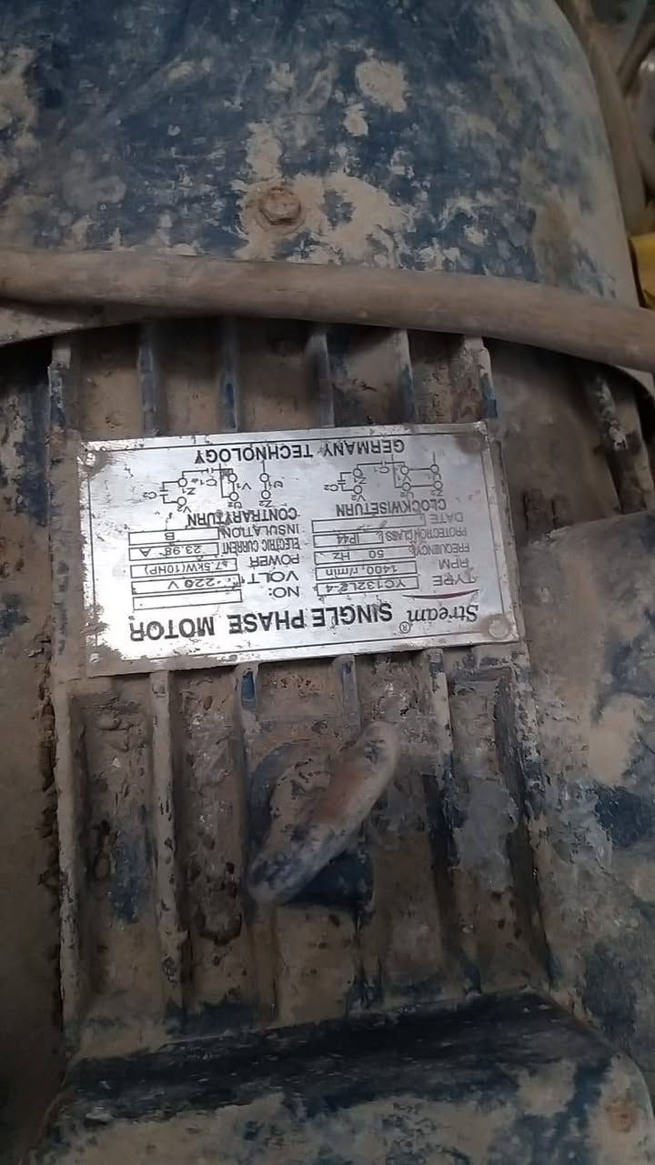 سلام عليكم.   طاحونه. مال  تمن  جاهزه  هي وملفها  وسلايتها    للبيع  لمكان  كربلاء  لسعر   800 الف  وبيها مجال قليل  رقم لهاتف
***********
