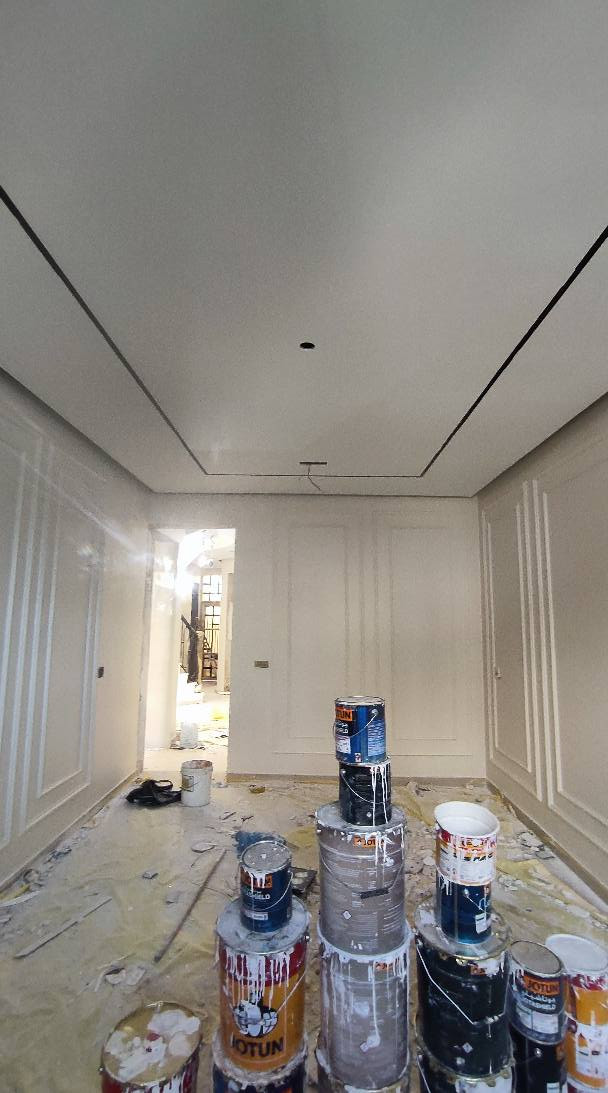 خلفه متفرغ طلس عام وصبغ داخل وخارج اطلع بل يوميه واخذ عل متر واخذ كباله ***********
