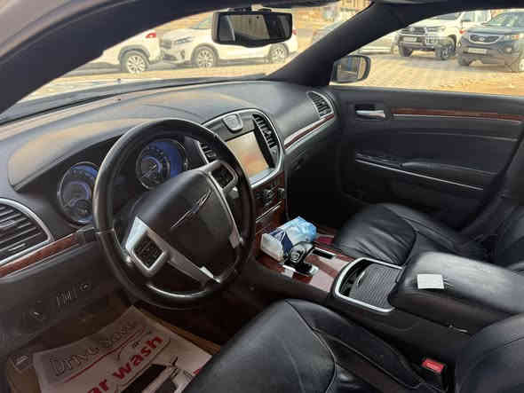 السلام عليكم 
للبيع اوباما 2014 فول مواصفات (كلين تايتل) محدث 2020  بيه  بارد قليل كلش باب خلفي  تحويل او وكاله السعر 190 وبيه مجال 
***********
