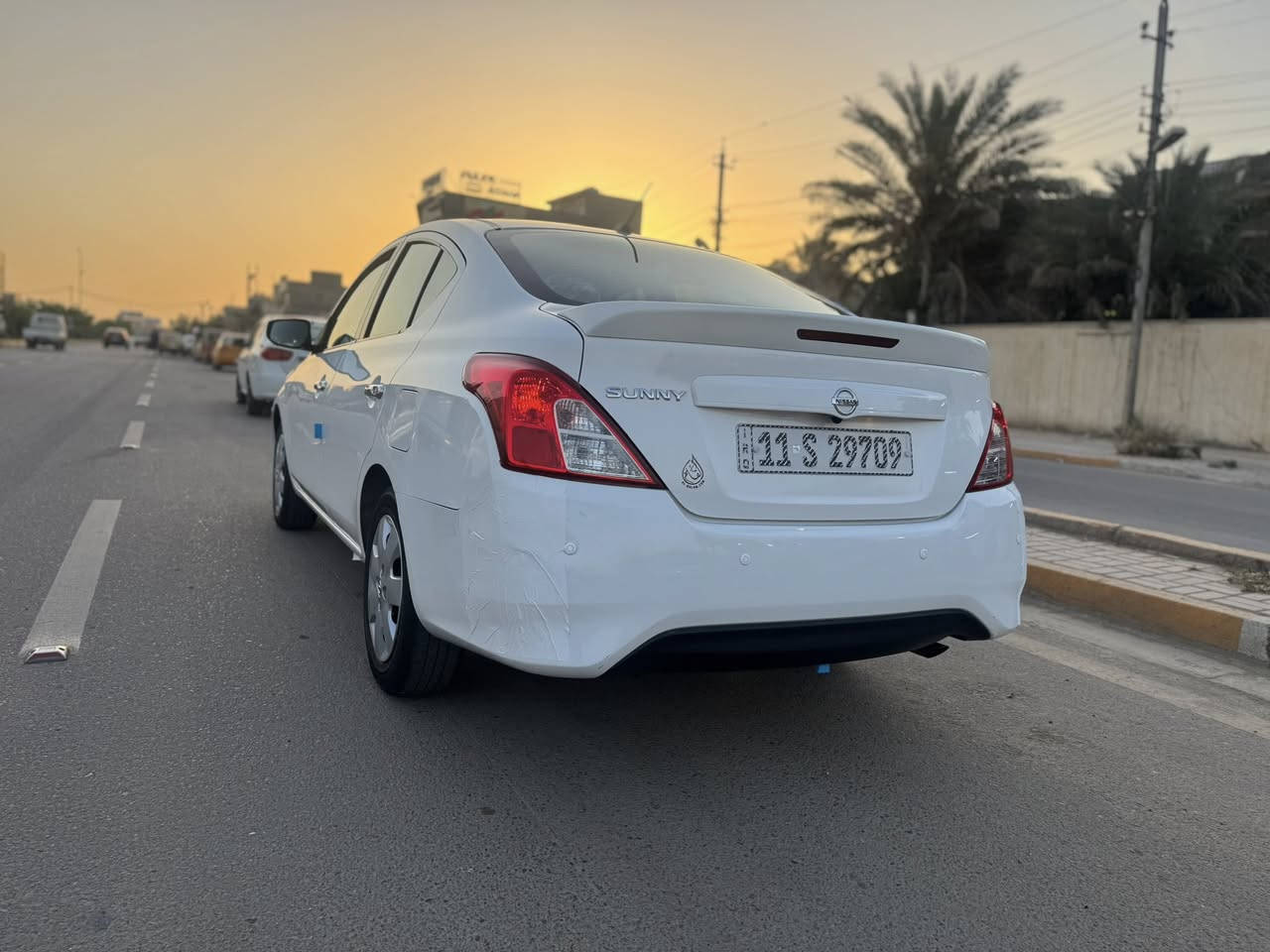 نيسان سني فول 🔵
🩸رقم رقم بغداد 

# السياره كفاله عامه من صبغ وتبديل  وضع شركه ⛔.✅

-----------------------------------------
موديل2023

 ماشيه  69km

السعر  110

السياره جاهزه"""كير محرك  تخم تاير كله جديد ✅

☎️الاستفسار ***********
-----------------------------------
📍بغداد زعفرانيه اربع شوارع 

تحياتي ....     
كلمه طيبه صدقه 🤍                                                     🎗️🥇
