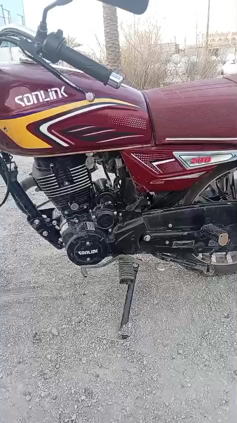 دراجه ناريه سيفان خمسه كير للبيع موديل2025 السعر (725)الف دينار وبي مجال العنوان ديالئ ناحية الوجيهيه قريه سويدي رقم المبايل (***********)
