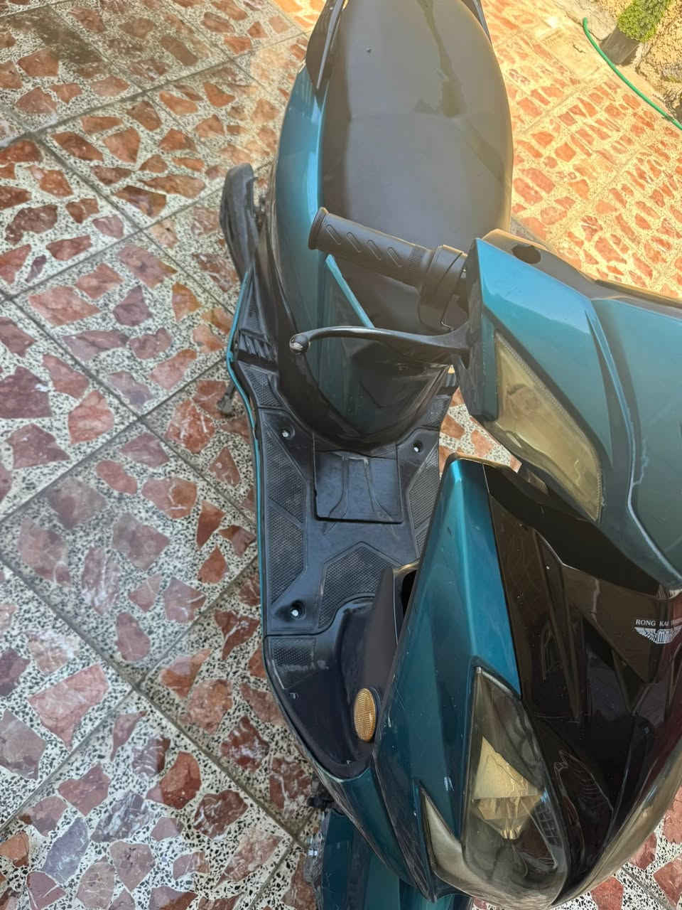 سلام عليكم دراجه شحن سكنس 
بطاريت جدد 
اخت الجديده 
السعر ٤٥٠ وبيها مجال 
الرقم ***********
