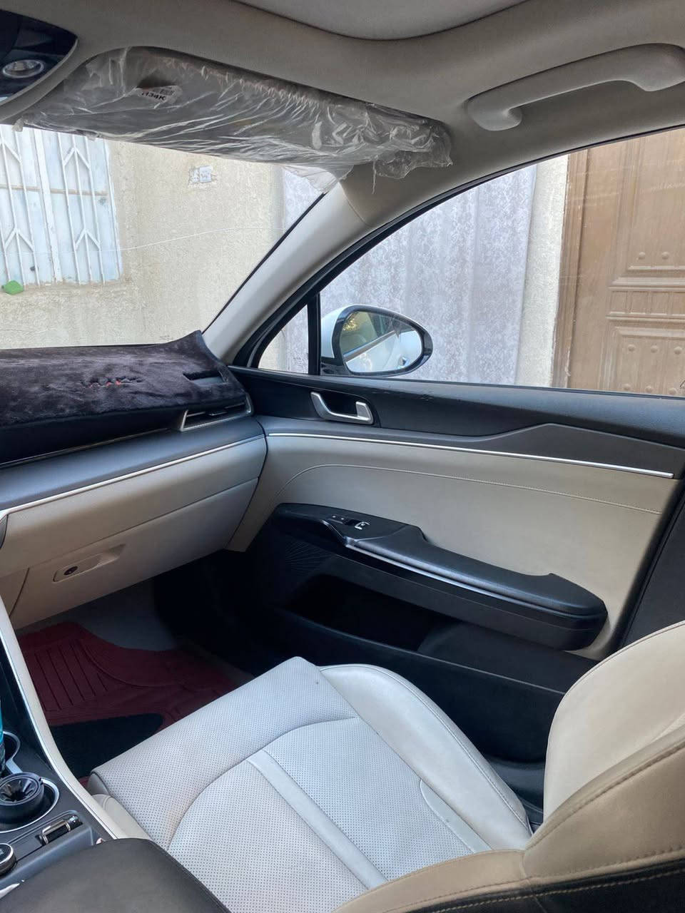 كي فاي 2021السيارة كفاله عامه من الضربه والصبغ بيه بارد قليل خليجي السيارة جديده كلش محرك 2000 السيارة مال بيت ما متعوبه البصرة كرمة علي رقم الهاتف *********** السعر 187 وبيه مجال فول موصفات البصرة, العراق
