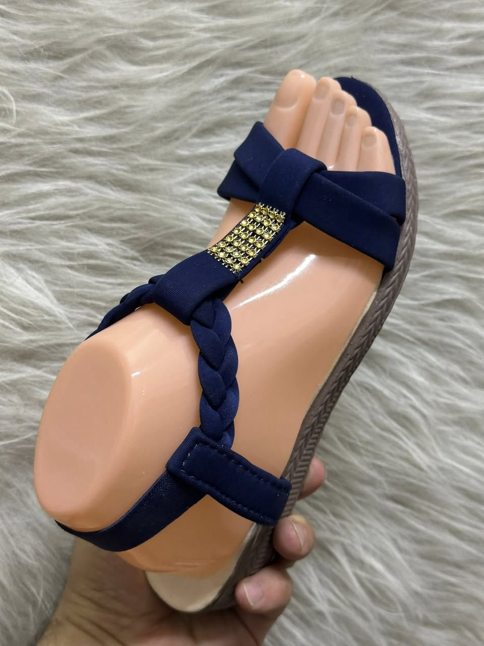 تخفيضات تخفيضات تخفيضات
سعر الدرزن 18000 الف 
جملة فقط جملة فقط 
للتواصل واتساب ***********
