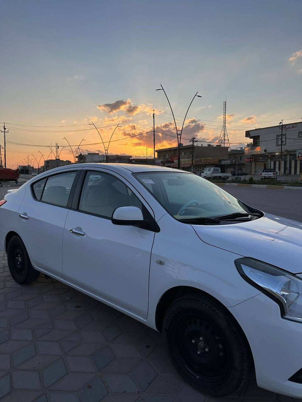 السلام عليكم
سني هندي بليته زركه موديل 21 رقم اربيل سنويه بأسمي هزه جديده تخم تاير جديد مكفوله كفاله عامه  مناقصها شي الحمدلله ماشيه 63 بعده جديده 
سعر 117 وبيها مجال بسيط 
مكاني تكريت 
***********
