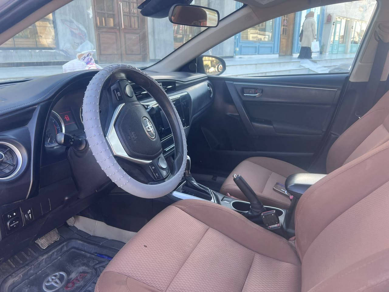 للبيع كورولا Le 2017 رقم ذي قار مداور ثاني يوم هزه جديده داخله تقرير بدون حادث البچم كبس سنويه 2029 بيها باب خلف السايق مصلح بدون تبديل وطلقه بحافة القماره هم مصلحه ومرشوشه ودحچه بسيطه بالچاملغ الخلفي الايسر راجعه بارد
السياره جاهزه وتبريد ثلج 
السعر 135 $ الشراي يتصل ع هذا الرقم
0780 818 0519 وبيها مجال
