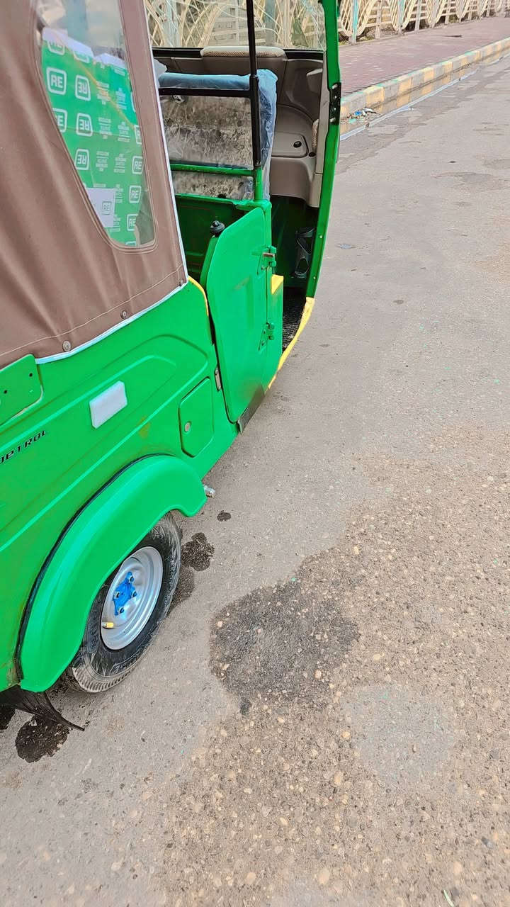 تكتك البيع 21 مكفول كفله  رقم زنويه شهر 8 مكان المجر الكبير سعر 7500 بي مجل  ***********
